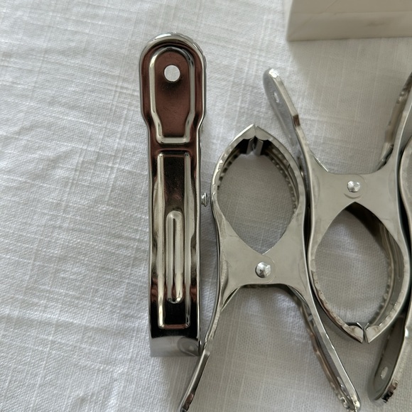 Zicomr Beach Towel Clips - Set of 6 - Picture 3 of 3